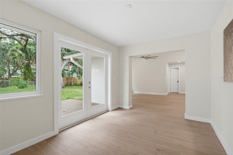 Villa ou maison à vendre à New Smyrna Beach, Floride: 3 chambres, 163.14 m2 № 2431072 - photo 17
