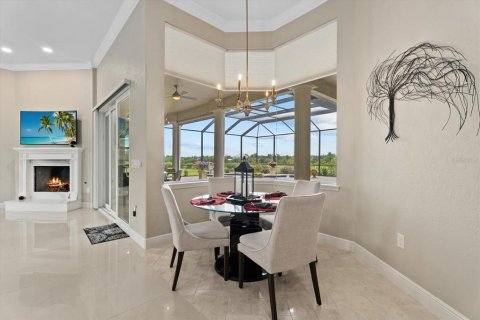 House in Bradenton, Florida 6 bedrooms, 483.09 sq.m. № 2398671 - photo 19