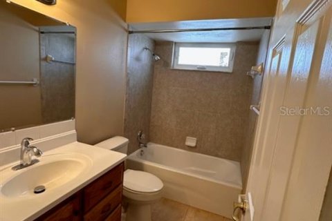 Casa en alquiler en Kissimmee, Florida, 3 dormitorios, 138.05 m2 № 2114266 - foto 19