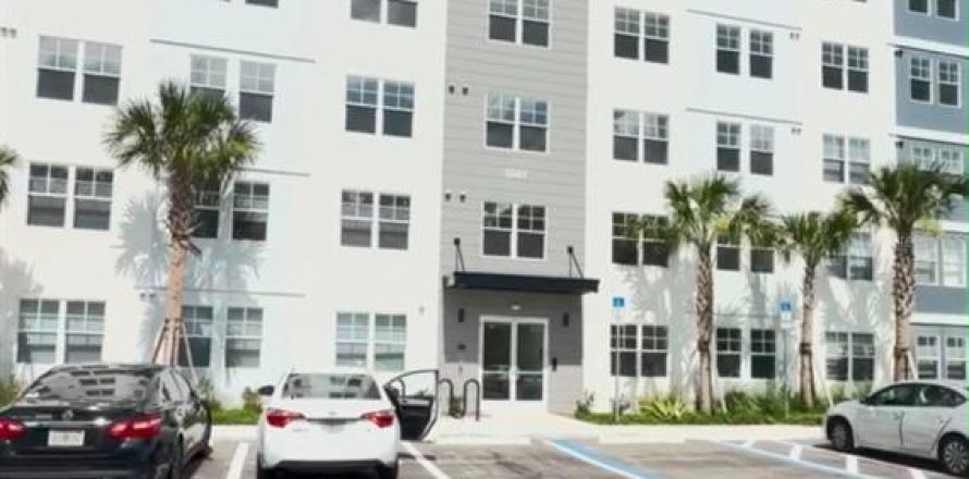 Condo in Orlando, Florida, 3 bedrooms  № 2239767