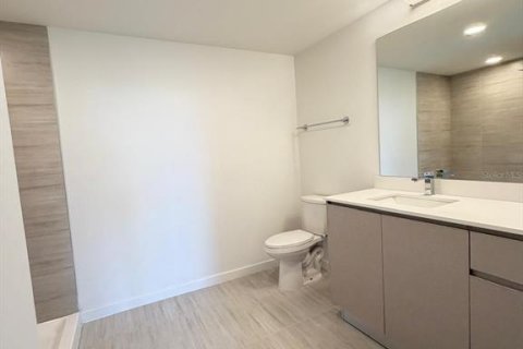Condo in Orlando, Florida, 3 bedrooms  № 2239767 - photo 17