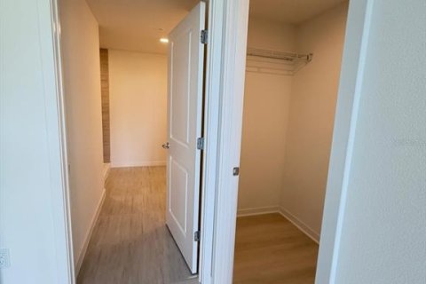 Condo in Orlando, Florida, 3 bedrooms  № 2239767 - photo 16