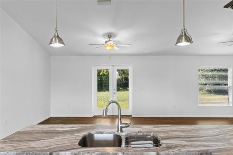 House in Punta Gorda, Florida 3 bedrooms, 152.82 sq.m. № 1912529 - photo 15