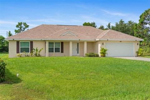 House in Punta Gorda, Florida 3 bedrooms, 152.82 sq.m. № 1912529 - photo 1
