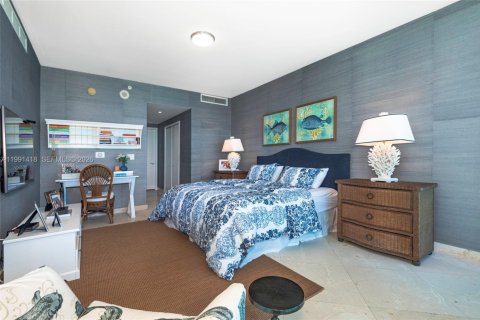 Condominio en venta en Sunny Isles Beach, Florida, 4 dormitorios, 222.41 m2 № 2255580 - foto 20