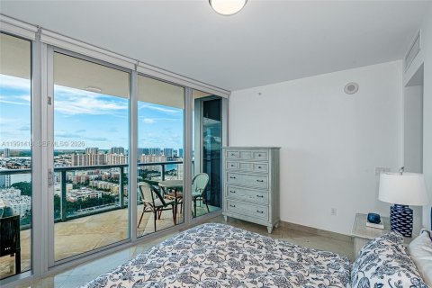 Condominio en venta en Sunny Isles Beach, Florida, 4 dormitorios, 222.41 m2 № 2255580 - foto 27