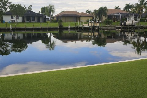 Terrain à vendre à Cape Coral, Floride № 1798797 - photo 1