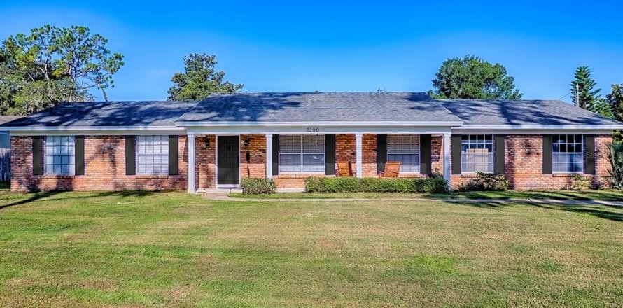 Casa en Mount Dora, Florida 3 dormitorios, 156.26 m2 № 1837962