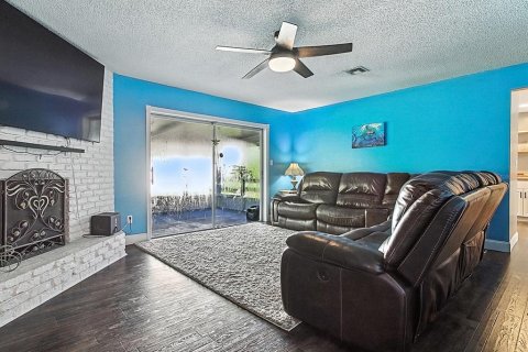 Casa en venta en Mount Dora, Florida, 3 dormitorios, 156.26 m2 № 1837962 - foto 21
