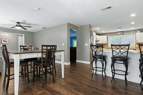 Casa en venta en Mount Dora, Florida, 3 dormitorios, 156.26 m2 № 1837962 - foto 17