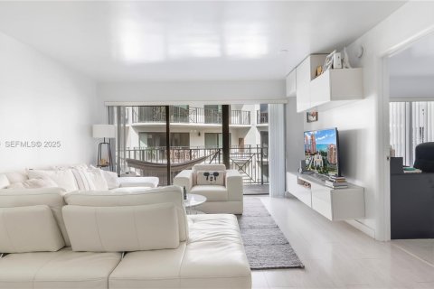 Купить кондоминиум в Форт-Лодердейл, Флорида 2 спальни, 102.19м2, № 1993640 - фото 1