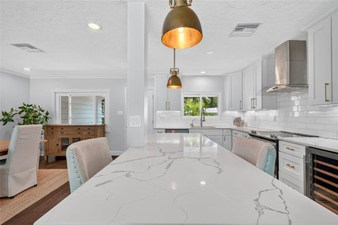 Villa ou maison à vendre à Sarasota, Floride: 3 chambres, 126.44 m2 № 2408771 - photo 15