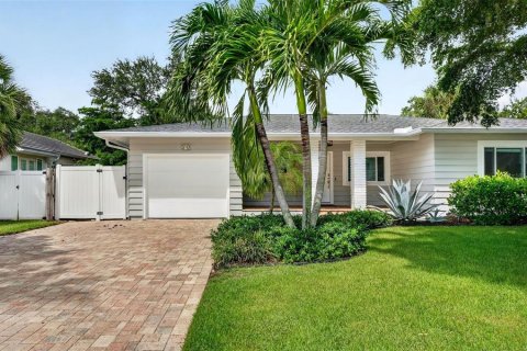 Villa ou maison à vendre à Sarasota, Floride: 3 chambres, 126.44 m2 № 2408771 - photo 2