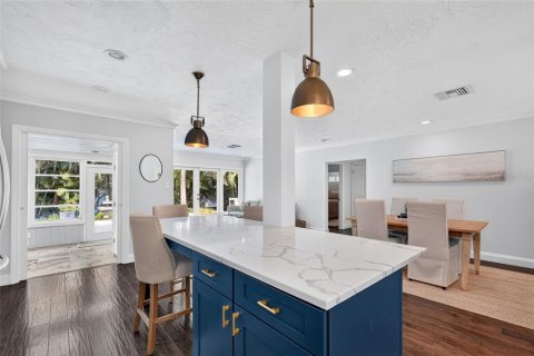 Villa ou maison à vendre à Sarasota, Floride: 3 chambres, 126.44 m2 № 2408771 - photo 14