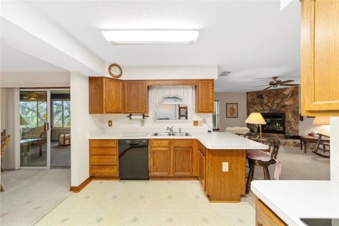 Villa ou maison à vendre à Ocklawaha, Floride: 3 chambres, 195.65 m2 № 1873865 - photo 15