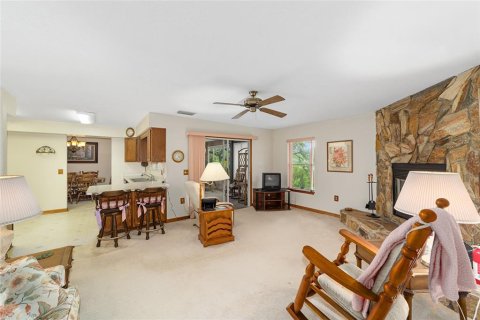 Villa ou maison à vendre à Ocklawaha, Floride: 3 chambres, 195.65 m2 № 1873865 - photo 19