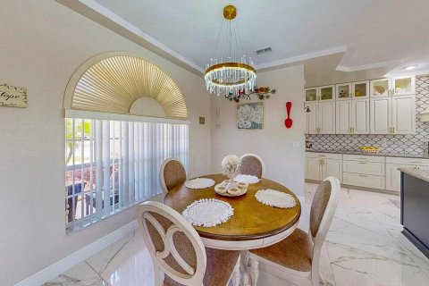 Casa en venta en Spring Hill, Florida, 3 dormitorios, 174.66 m2 № 1875981 - foto 12