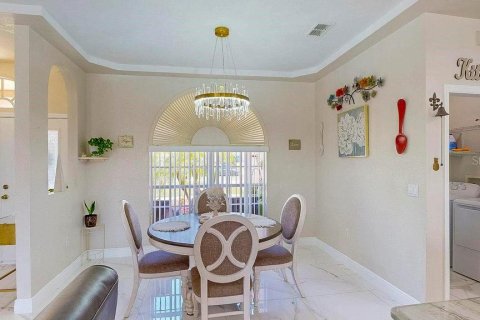 Casa en venta en Spring Hill, Florida, 3 dormitorios, 174.66 m2 № 1875981 - foto 17