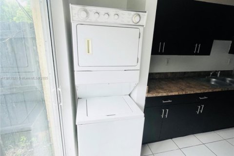 Adosado en alquiler en Homestead, Florida, 3 dormitorios, 105.91 m2 № 1925251 - foto 3