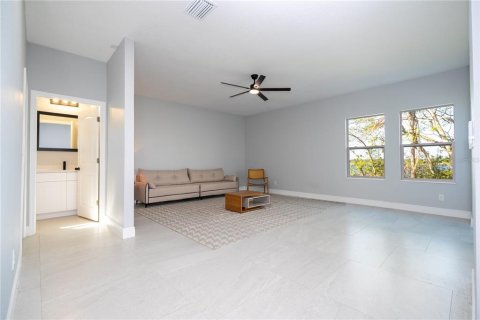 Villa ou maison à louer à Haines City, Floride: 4 chambres, 262.36 m2 № 2291143 - photo 24