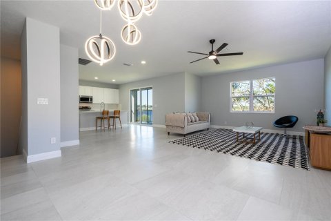 Villa ou maison à louer à Haines City, Floride: 4 chambres, 262.36 m2 № 2291143 - photo 14