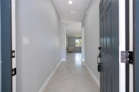 Villa ou maison à louer à Haines City, Floride: 4 chambres, 262.36 m2 № 2291143 - photo 8