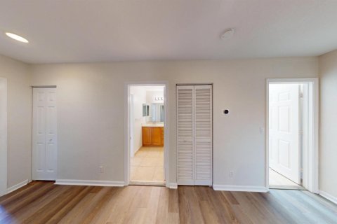 Villa ou maison à louer à West Palm Beach, Floride: 4 chambres, 287.81 m2 № 2263348 - photo 26