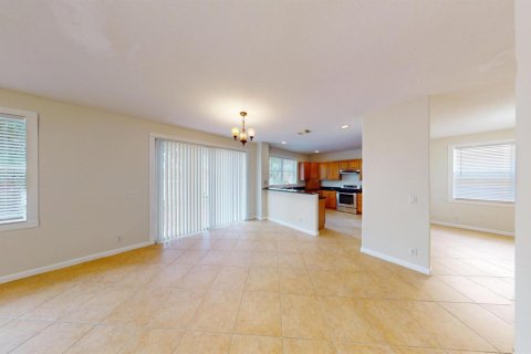 Villa ou maison à louer à West Palm Beach, Floride: 4 chambres, 287.81 m2 № 2263348 - photo 9