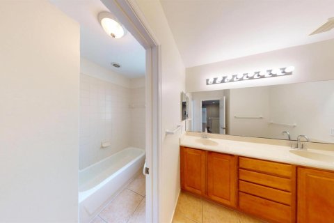 Villa ou maison à louer à West Palm Beach, Floride: 4 chambres, 287.81 m2 № 2263348 - photo 28
