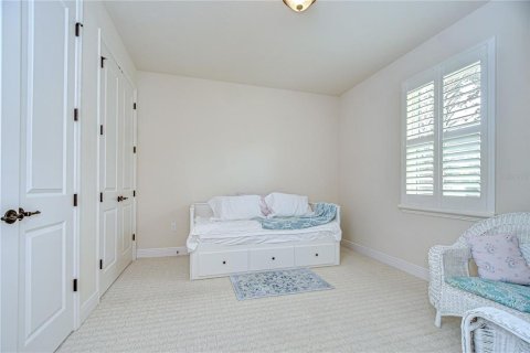 House in Tampa, Florida 3 bedrooms, 190.73 sq.m. № 1914326 - photo 28