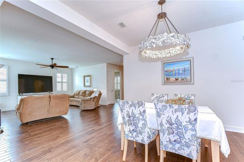 House in Tampa, Florida 3 bedrooms, 190.73 sq.m. № 1914326 - photo 27