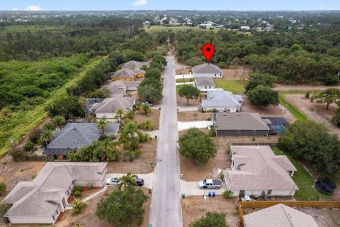House in Sebastian, Florida 3 bedrooms, 231.05 sq.m. № 1207404 - photo 1