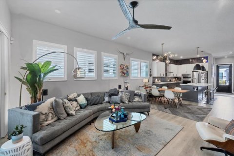 Casa en alquiler en Sarasota, Florida, 3 dormitorios, 138.8 m2 № 1905679 - foto 4