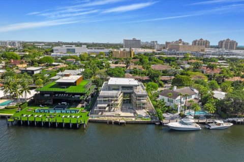 Casa en venta en Fort Lauderdale, Florida, 7 dormitorios, 1034.28 m2 № 2000366 - foto 19