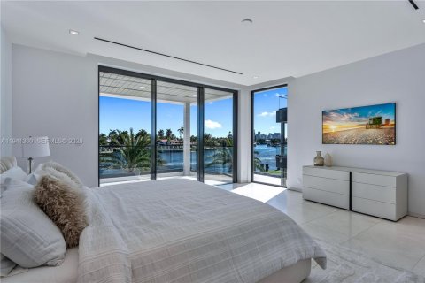 Casa en venta en Fort Lauderdale, Florida, 7 dormitorios, 1034.28 m2 № 2000366 - foto 11