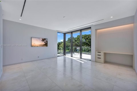 Casa en venta en Fort Lauderdale, Florida, 7 dormitorios, 1034.28 m2 № 2000366 - foto 12