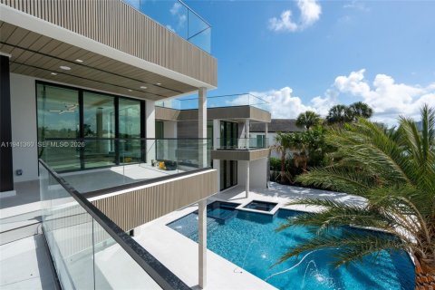 House in Fort Lauderdale, Florida 7 bedrooms, 1034.28 sq.m. № 2000366 - photo 17