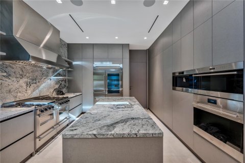 Casa en venta en Fort Lauderdale, Florida, 7 dormitorios, 1034.28 m2 № 2000366 - foto 14
