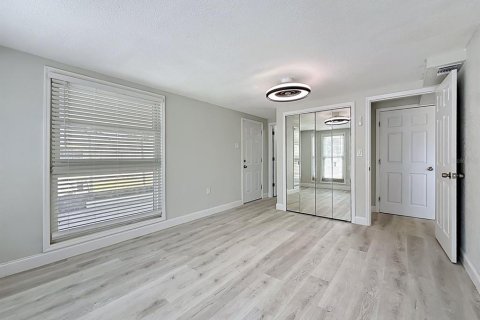 Villa ou maison à vendre à Seminole, Floride: 4 chambres, 110.37 m2 № 2093342 - photo 14