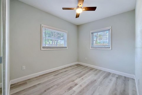 Villa ou maison à vendre à Seminole, Floride: 4 chambres, 110.37 m2 № 2093342 - photo 21