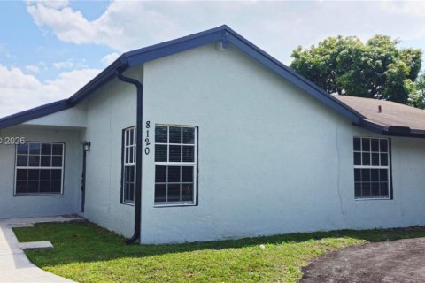 Villa ou maison à louer à North Lauderdale, Floride: 4 chambres, 127.28 m2 № 2073118 - photo 20