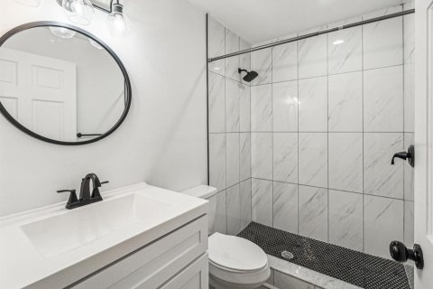 Condo in Saint Petersburg, Florida, 2 bedrooms  № 2230924 - photo 18