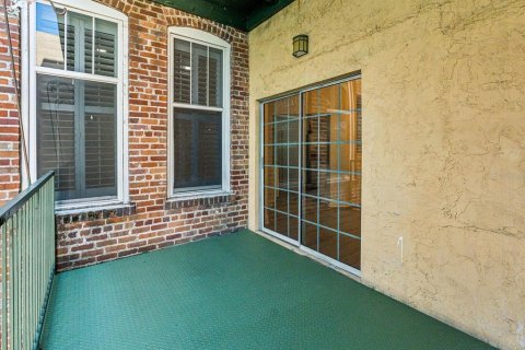 Condo in Saint Petersburg, Florida, 2 bedrooms  № 2230924 - photo 20