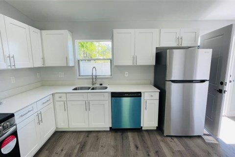 Casa en alquiler en Ocala, Florida, 3 dormitorios, 93.46 m2 № 1917472 - foto 4