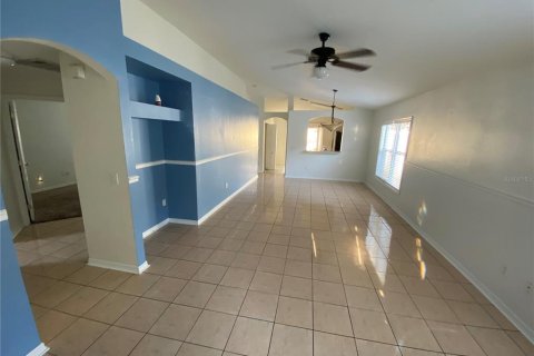 House in Riverview, Florida 3 bedrooms, 118.73 sq.m. № 2227605 - photo 3