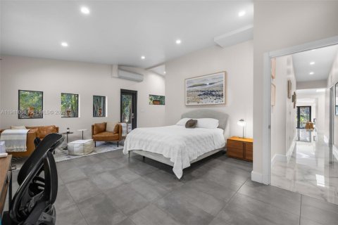 House in Wellington, Florida 3 bedrooms, 259.38 sq.m. № 1997851 - photo 18