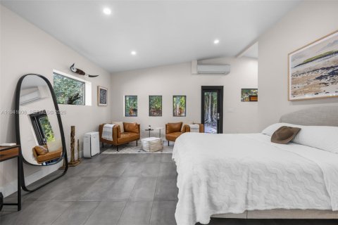 House in Wellington, Florida 3 bedrooms, 259.38 sq.m. № 1997851 - photo 17