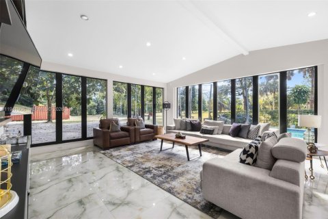 Купить виллу или дом в Веллингтон, Флорида 3 спальни, 259.38м2, № 1997851 - фото 3