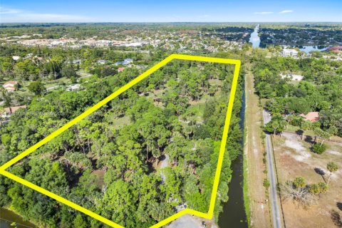 House in Wellington, Florida 3 bedrooms, 259.38 sq.m. № 1997851 - photo 26