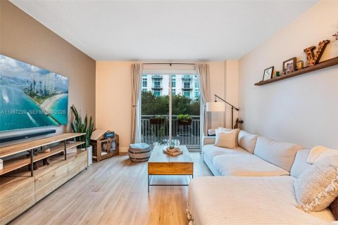 Купить кондоминиум в Майами, Флорида 1 спальня, 65.03м2, № 2049620 - фото 9